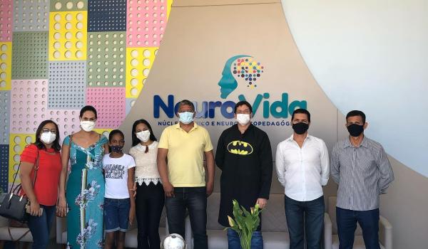 A Secretaria de Educação em parceira com a Secretaria de Saúde, visitou a clínica Neurovida no município de Canarana